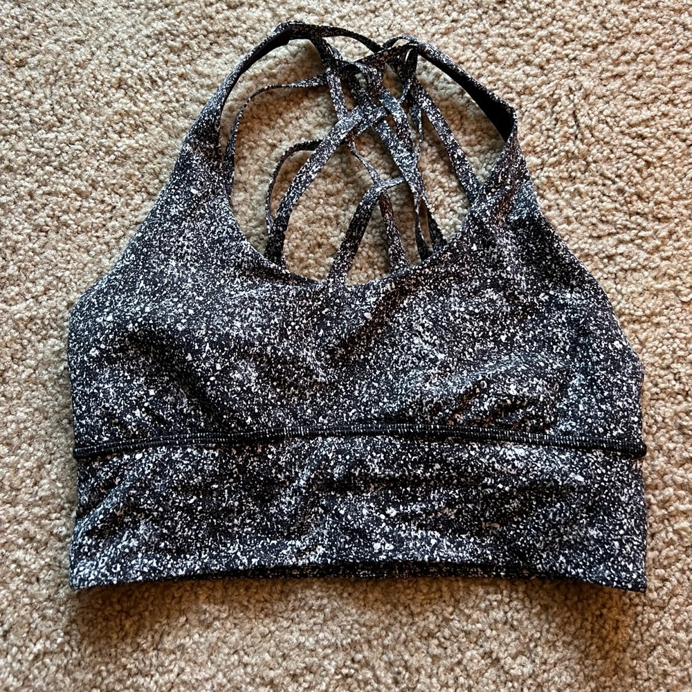 Lululemon sports bra